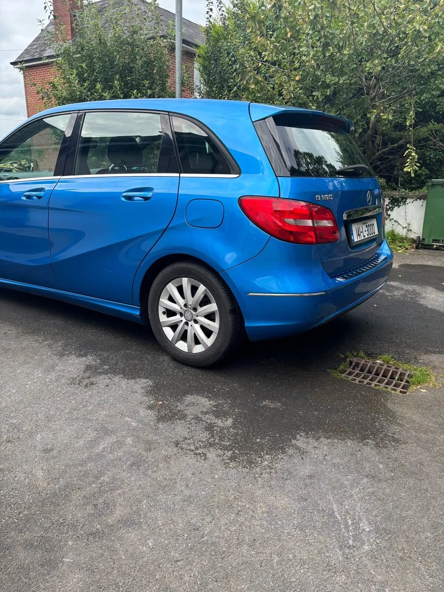 Mercedes B180 - Image 4