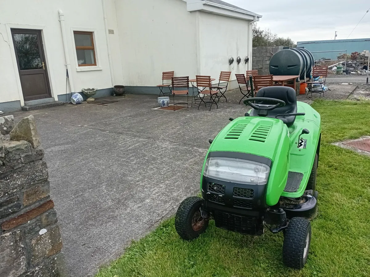 Rideon lawnmower - Image 2