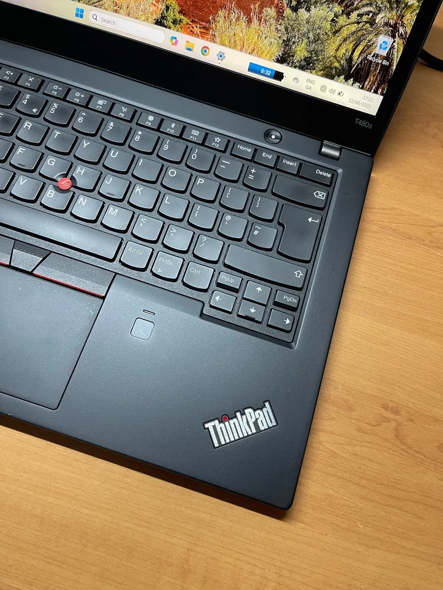 Lenovo T480s i5 pro 16-256 win 11 pro - Image 2
