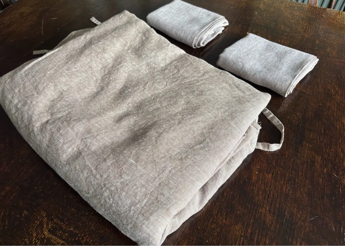 NEW: LINEN SUPER KiNG DUVET + 2 LINEN PILLOWCASES - Image 2