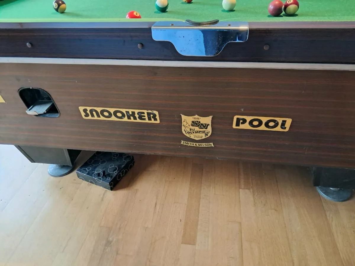 Pool table - Image 2