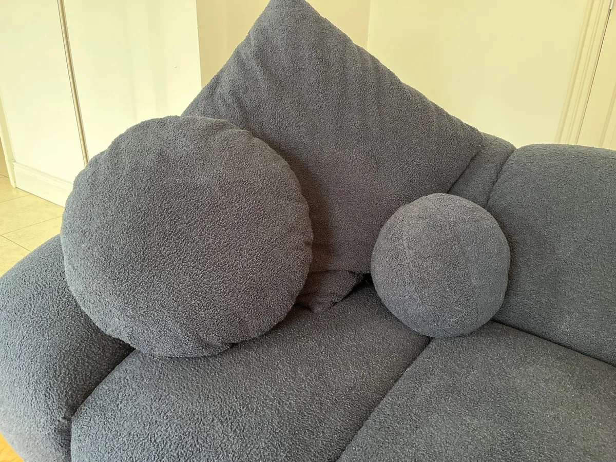 Navy cloud 3 seat sofa plus footstool - Image 4