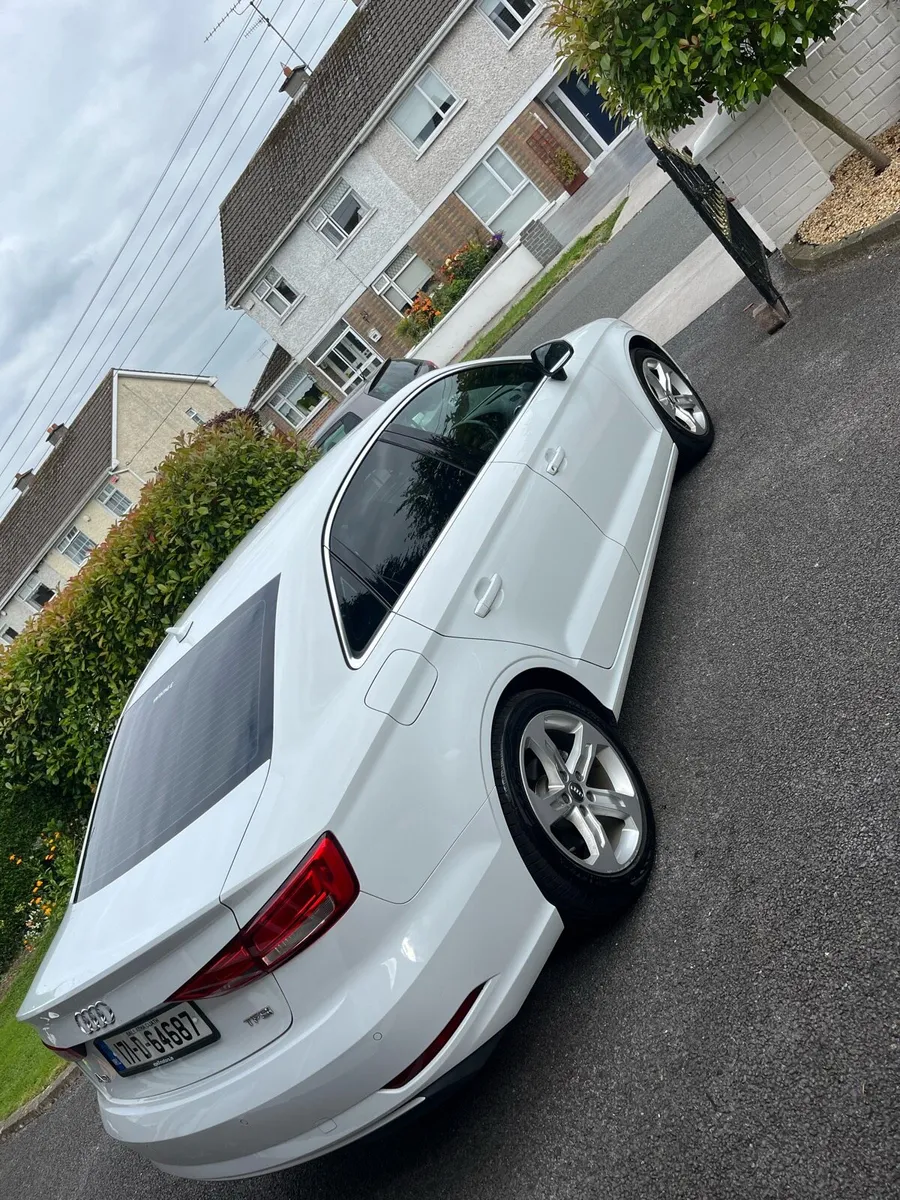 Audi A3 S-Tronic - Image 2