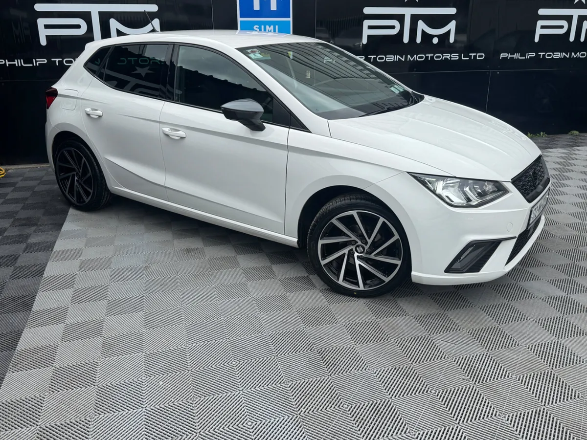 SEAT Ibiza 1.0MPi XC Upgraded Alloys & Black Pack - Image 3