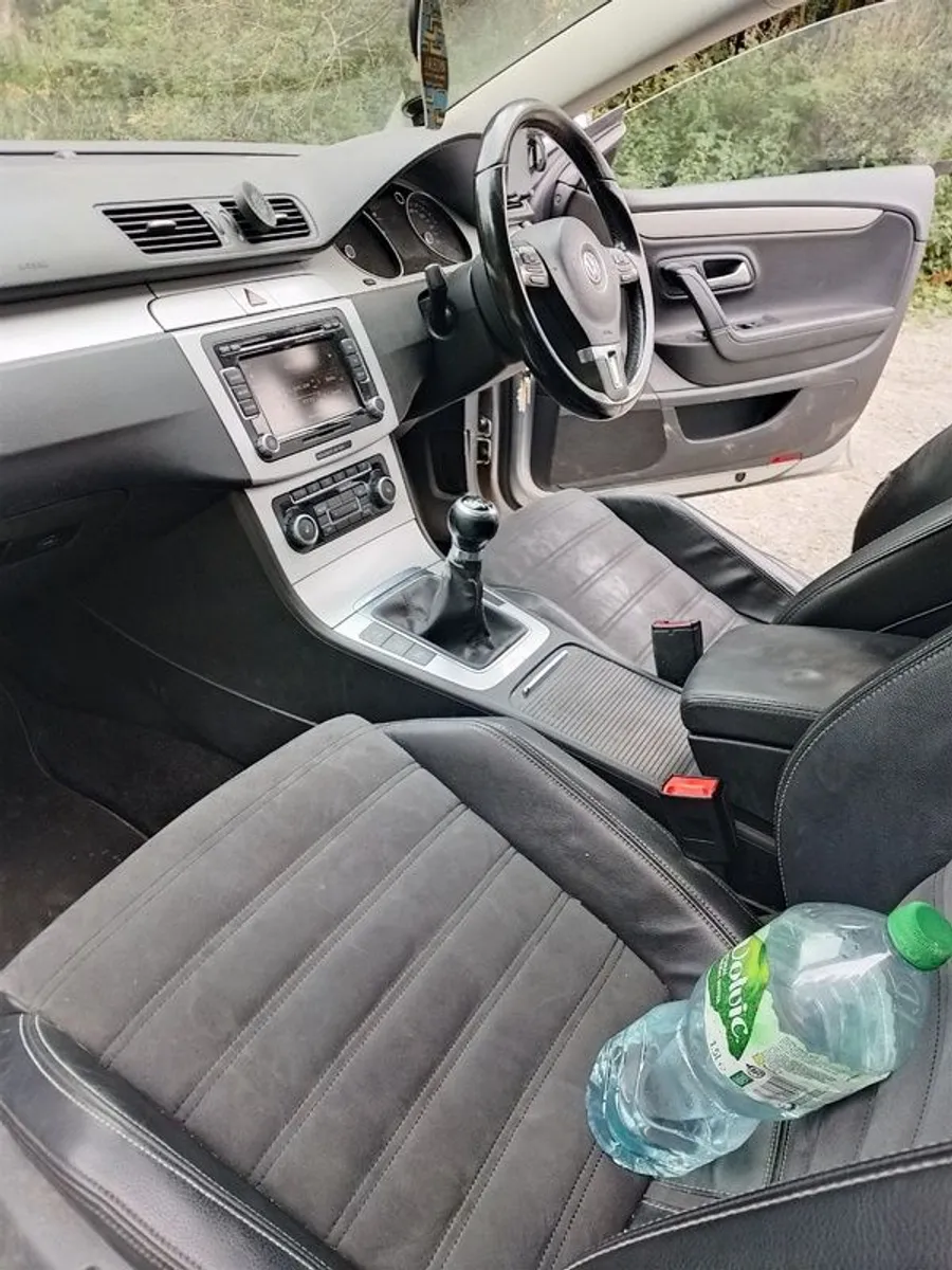 2009 Volkswagen Passat CC - Image 4