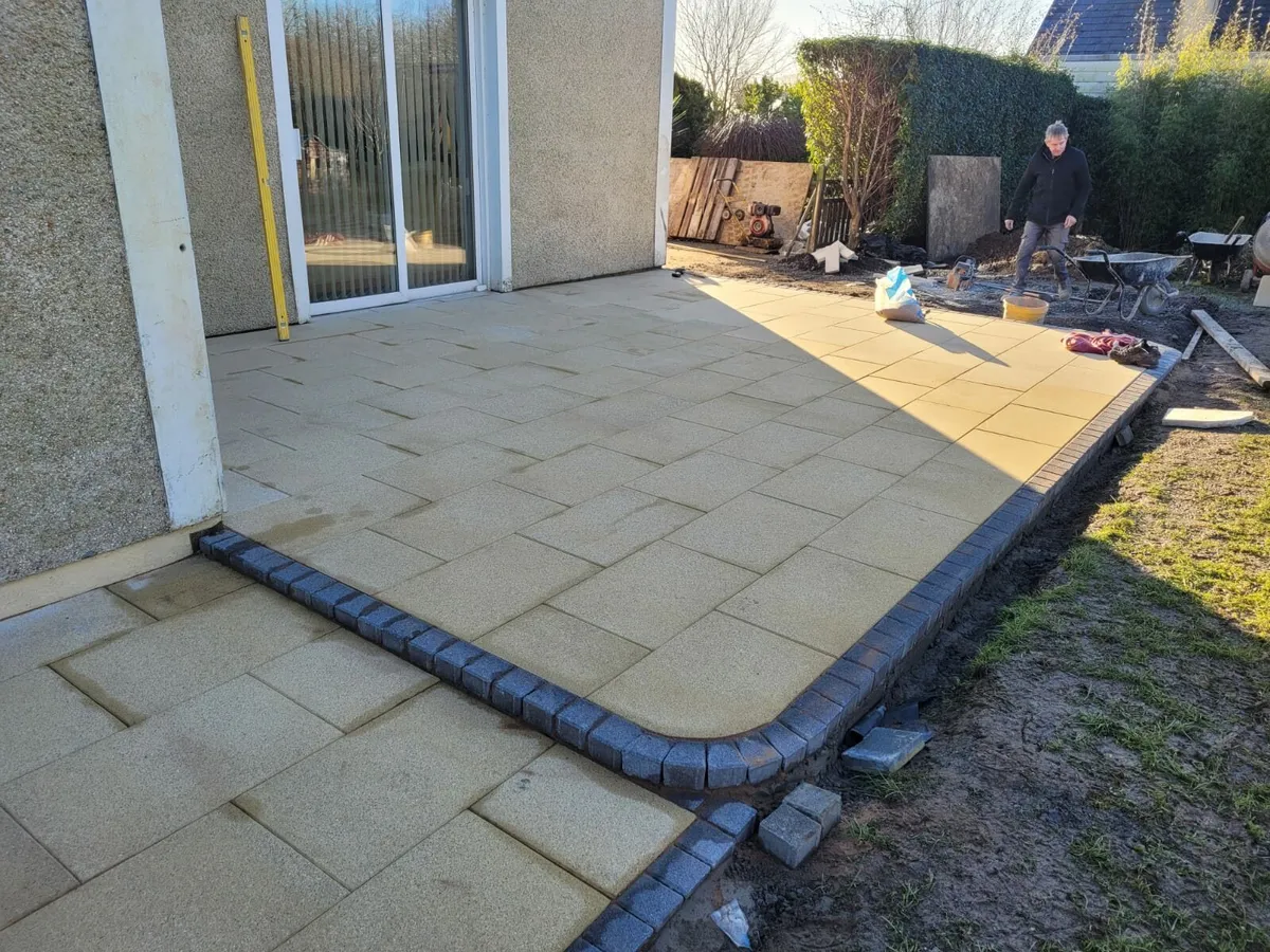 Builder available - Image 1