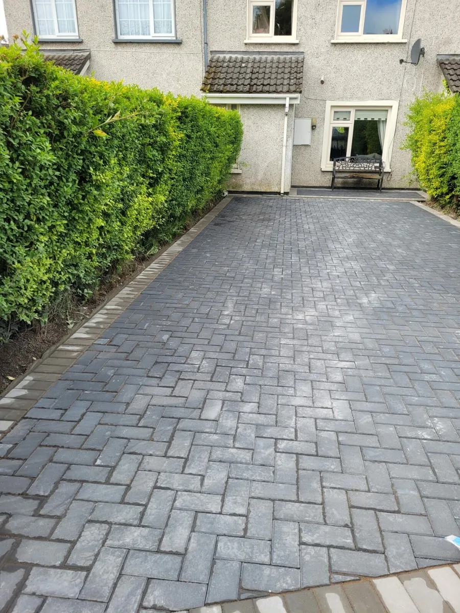 Builder available - Image 2