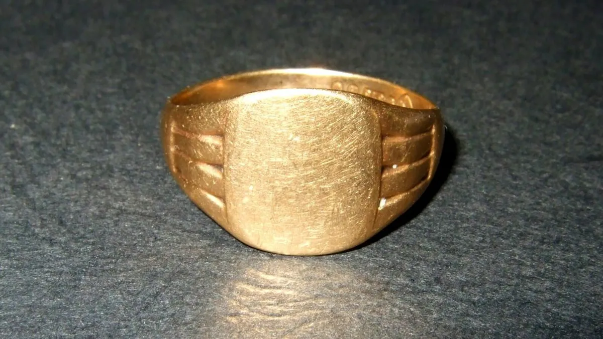 Vintage Gentlemans Signet Ring 9ct Gold Hallmarked - Image 1