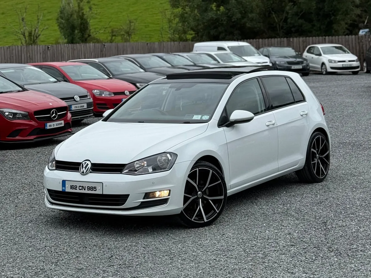 VOLKSWAGEN GOLF PAN ROOF - Image 1