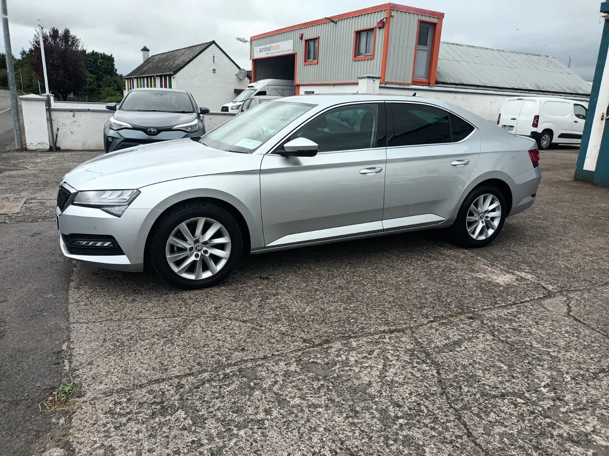 2024 Skoda Superb SUPERB AMB 2.0TDI 150HP DSG - Image 4