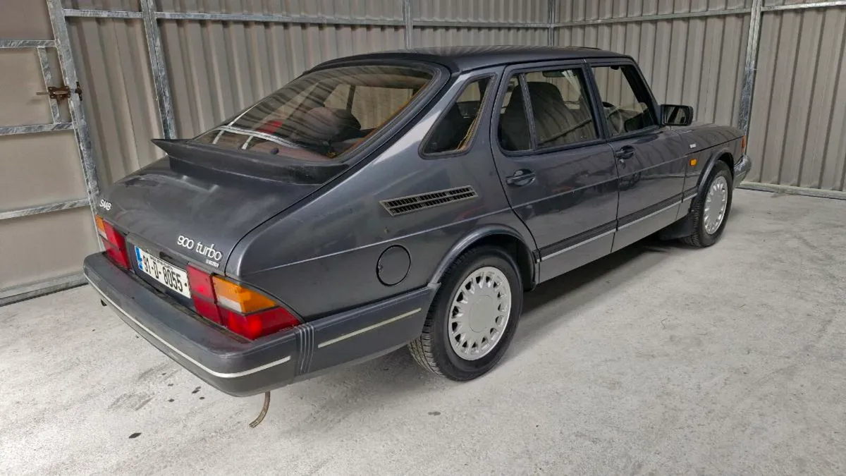 SAAB 900 TURBO - Image 4