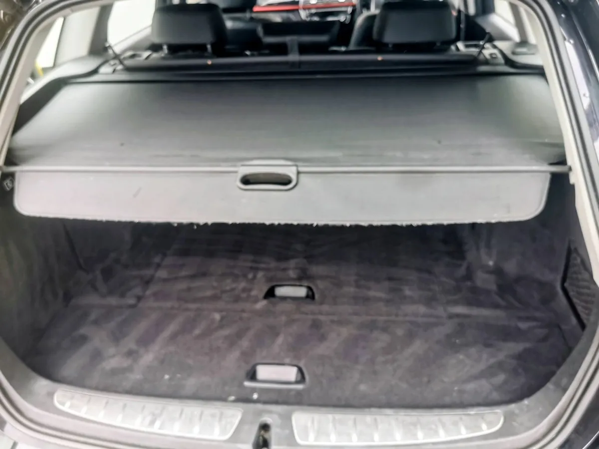 BMW 3-Series 2016 Touring - Image 2
