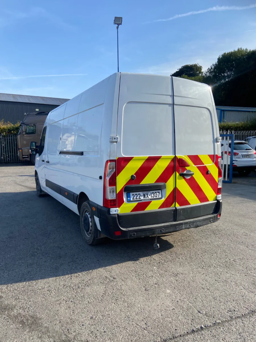 2022 Renault master - Image 4