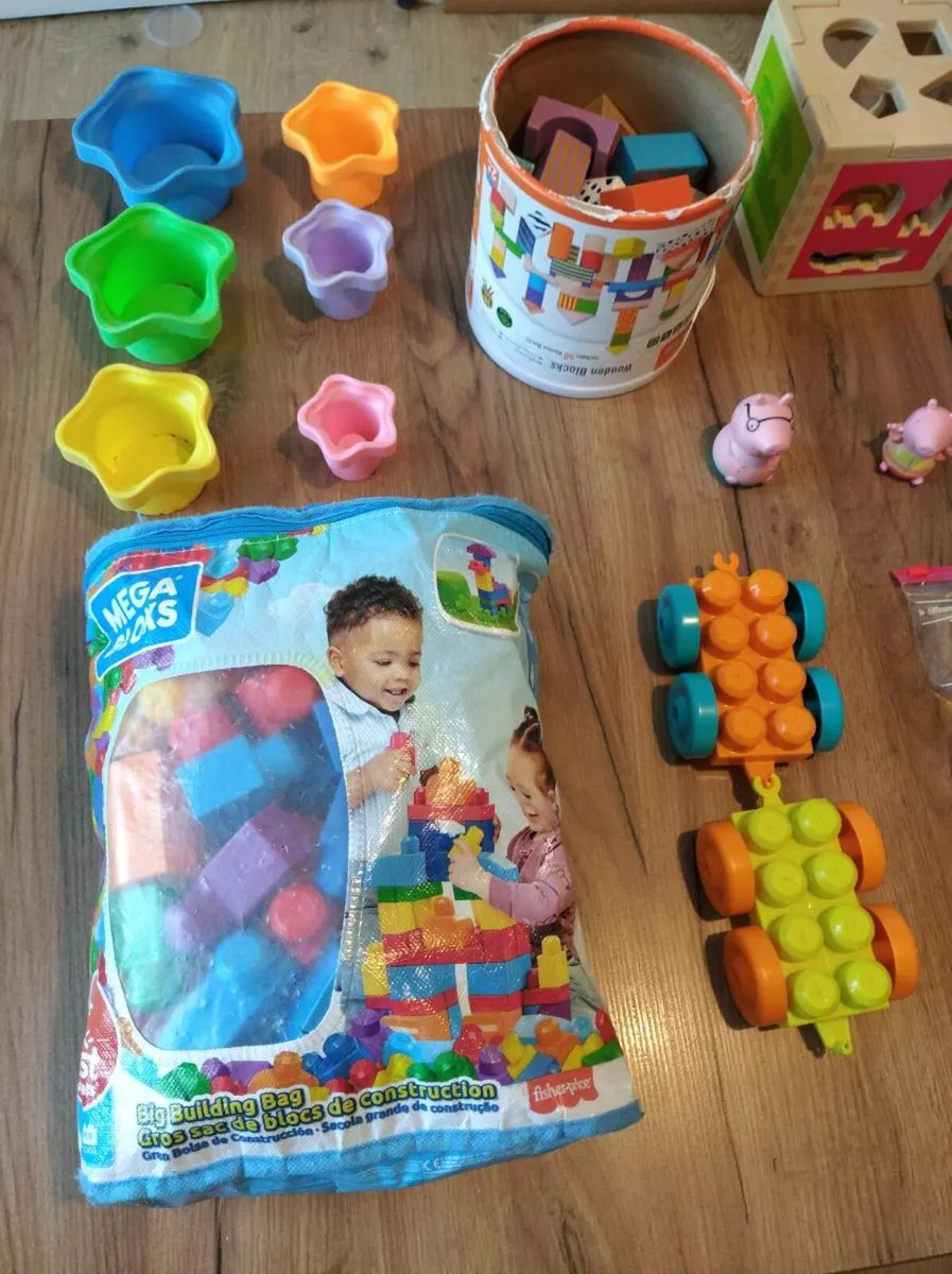 Toys - Image 2
