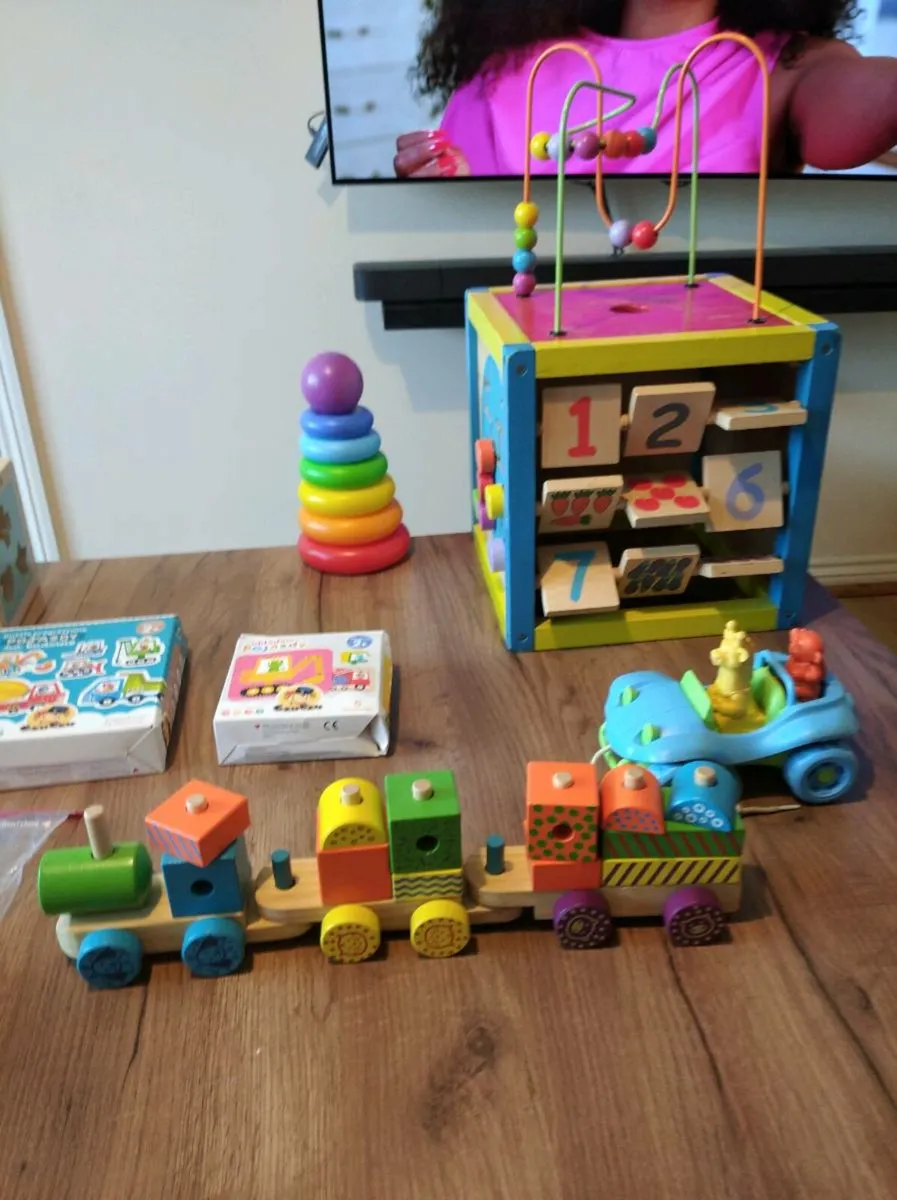 Toys - Image 3