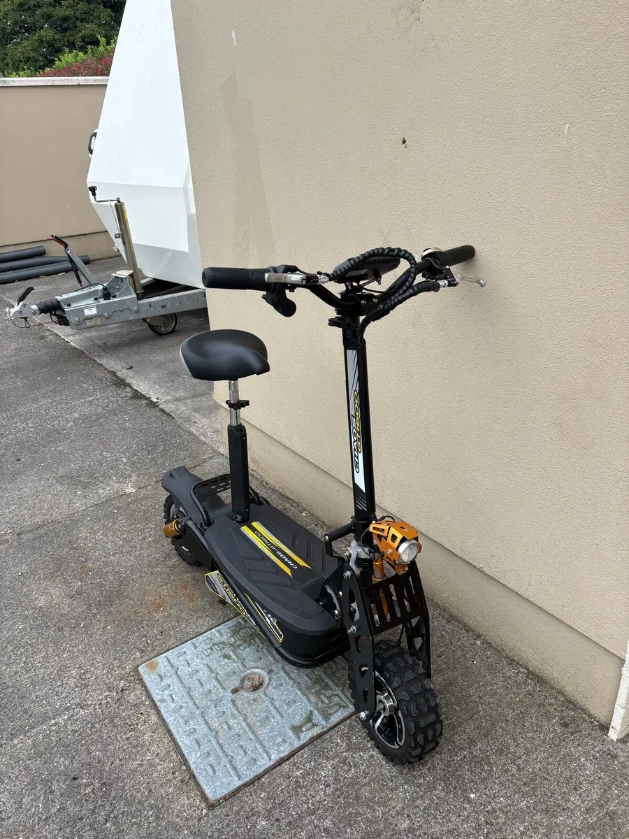 Electric scooter - Image 1