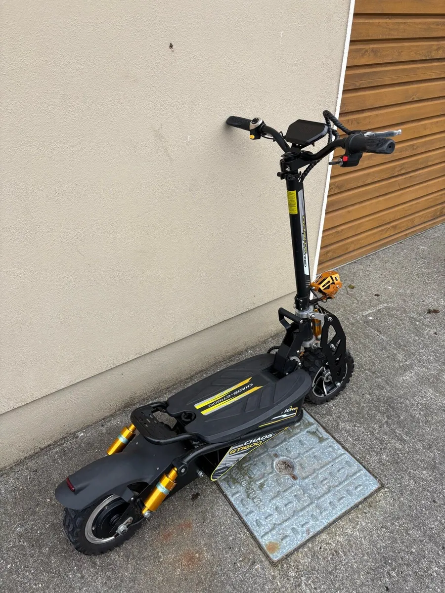 Electric scooter - Image 2