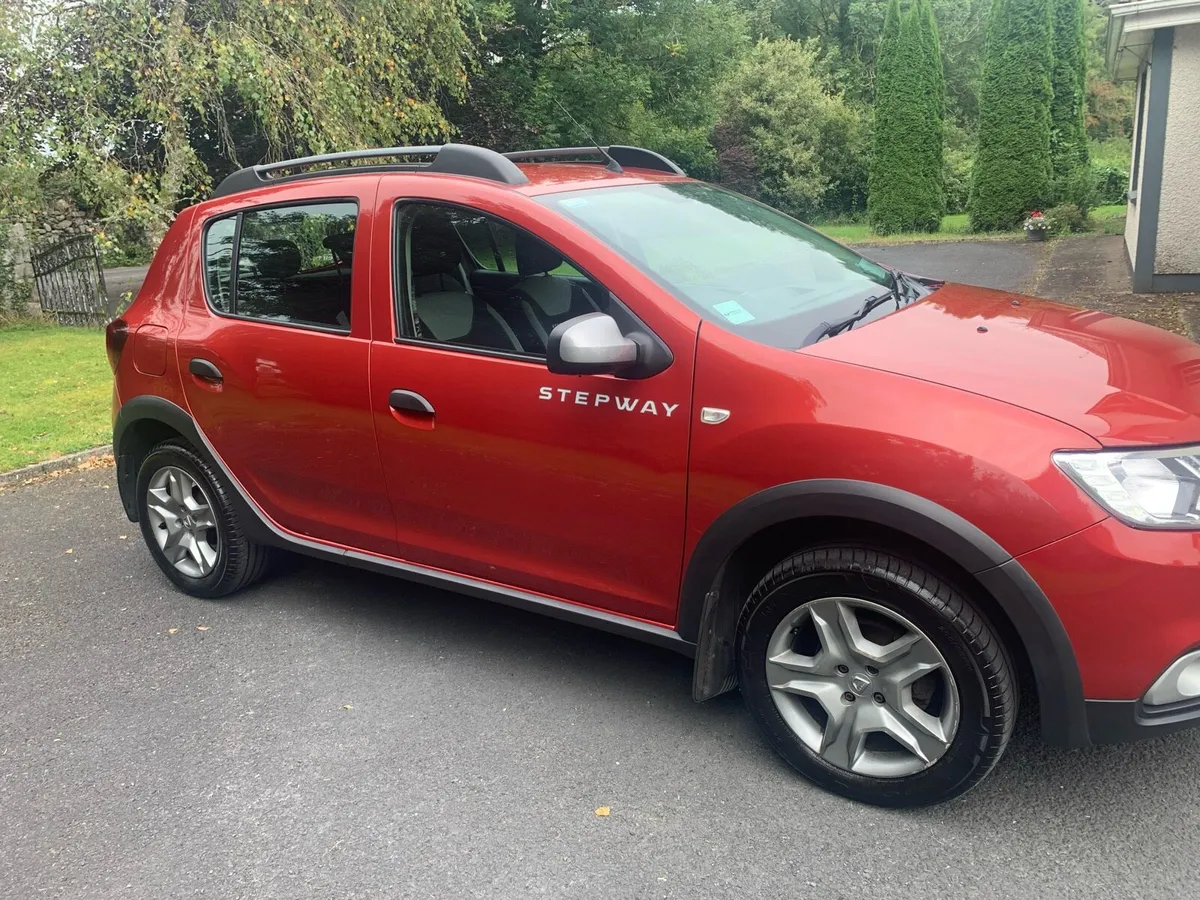 2017Dacia Sandero Stepway Petrol - Image 2