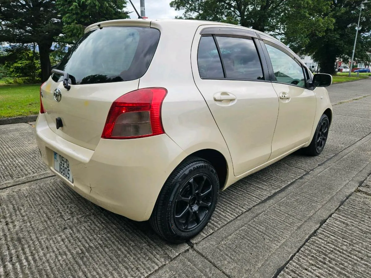 2005 VITZ , 1.0 AUTOMATIC - Image 2