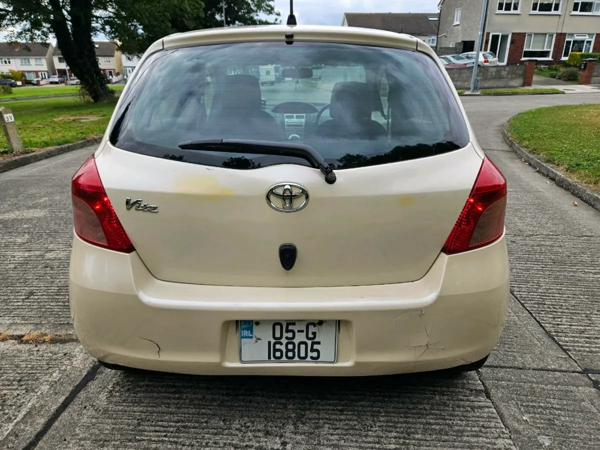 2005 VITZ , 1.0 AUTOMATIC - Image 3