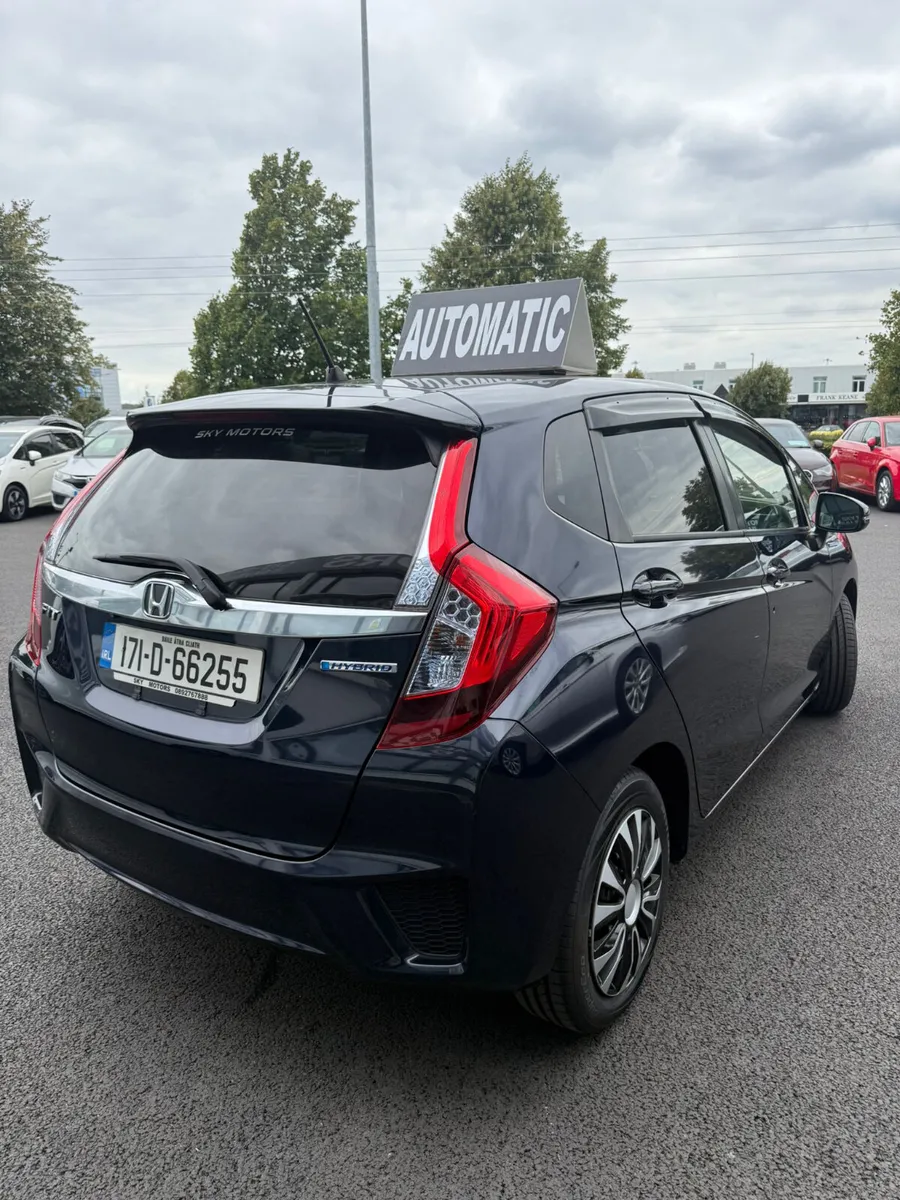 2017 Honda Fit 1.5 Hybrid,Auto ,Low Miles 35K - Image 4