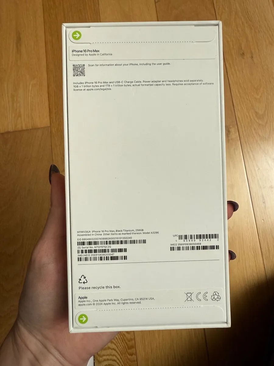 iPhone 16 Pro Max - Image 4
