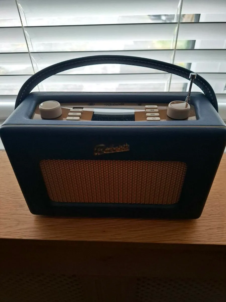 Roberts I stream dab radio - Image 1