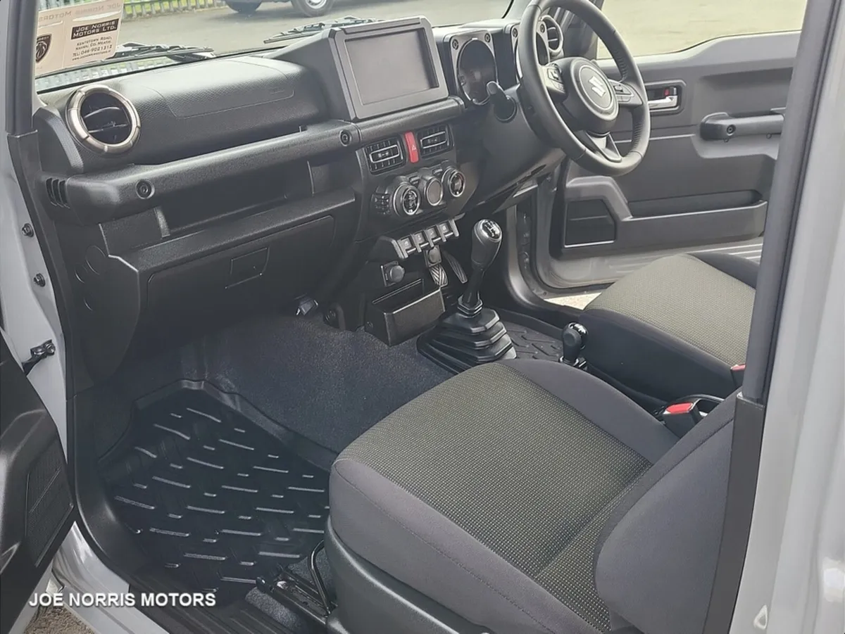Suzuki Jimny XC TOP SPEC - 8700KM - Image 4