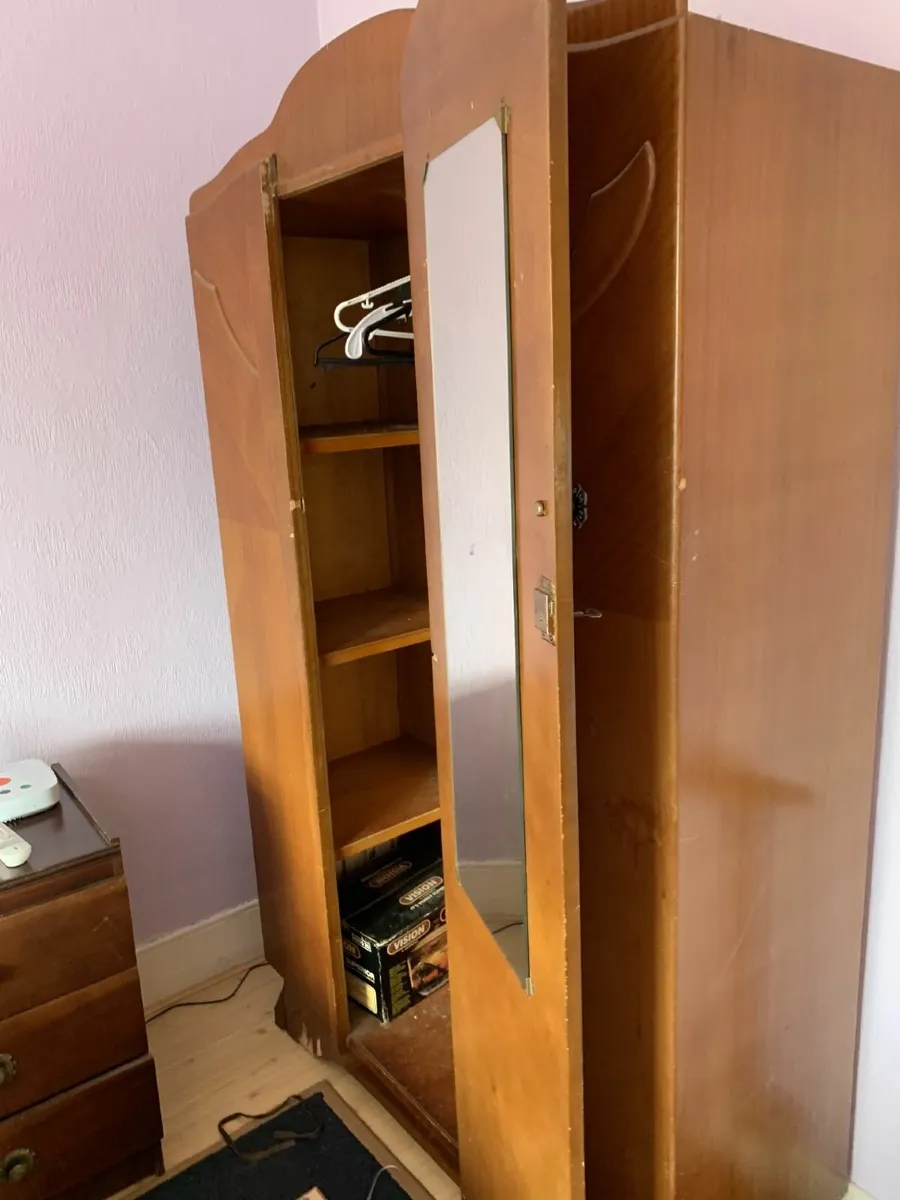 Bedroom - Image 2