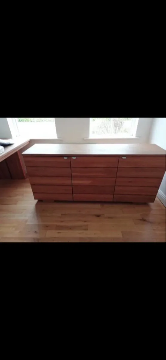Solid Oak Table With 6 Chairs And Matching Press - Image 4