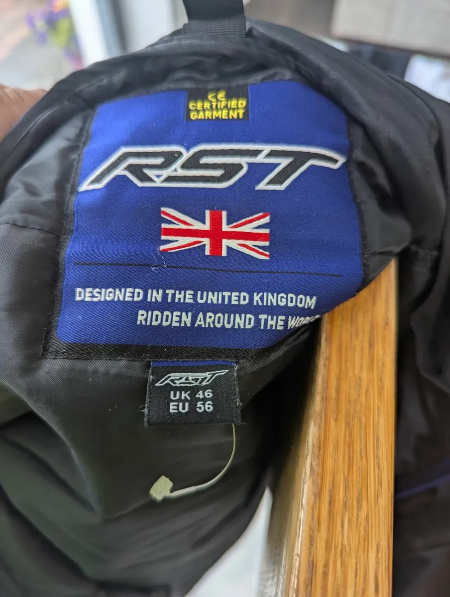 RST Motorcycle Jacket - large - Image 4