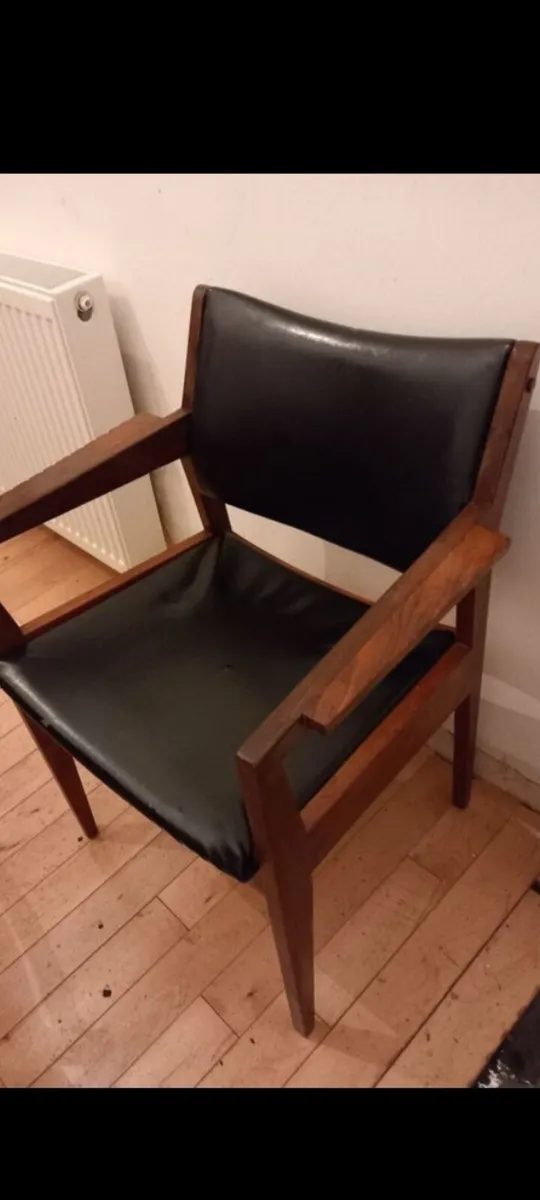crannac leather chair - Image 1