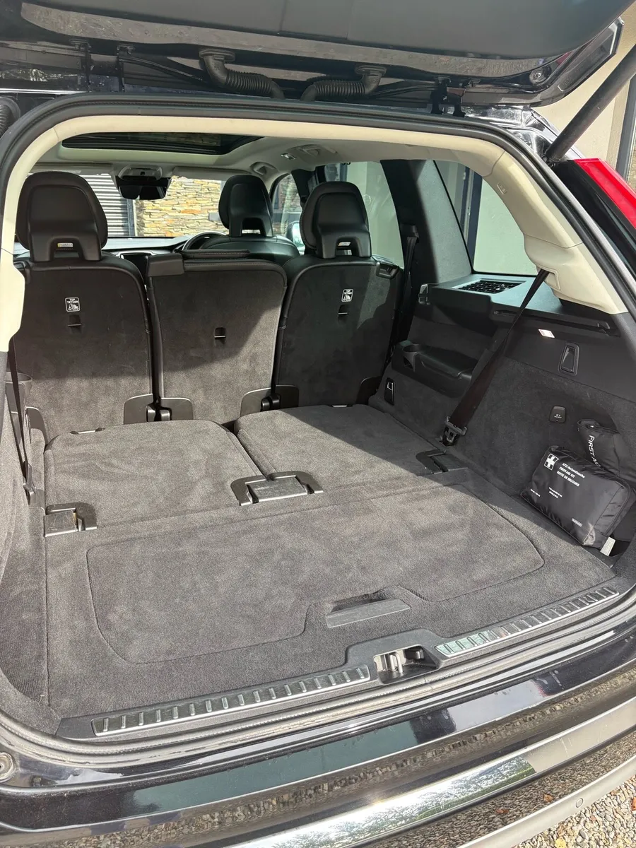 Volvo XC 90 Inscription D5 AWD - Image 4