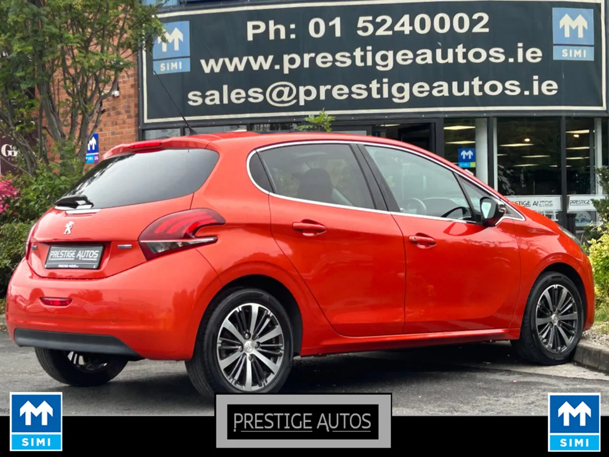 Peugeot 208 1.2 ALLURE AUTO PETROL PAN ROOF *CAR 6 - Image 4