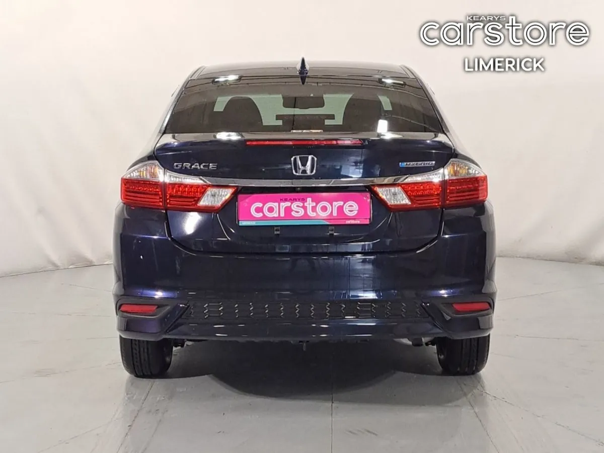Honda Grace 1.5 PET Hybrid Auto  low Mileage - Image 4