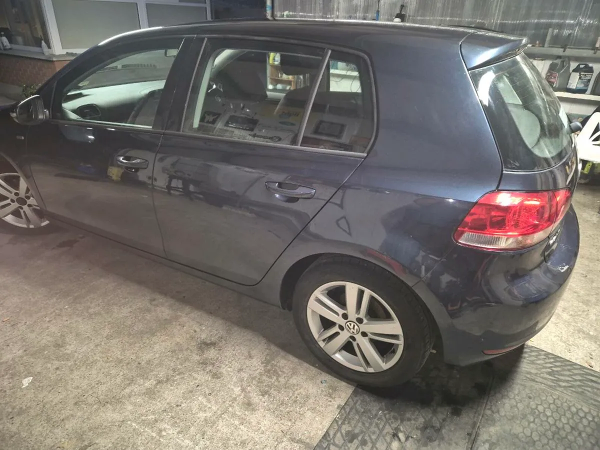 12 VW golf 1.2 new nct tax 124k miles - Image 2