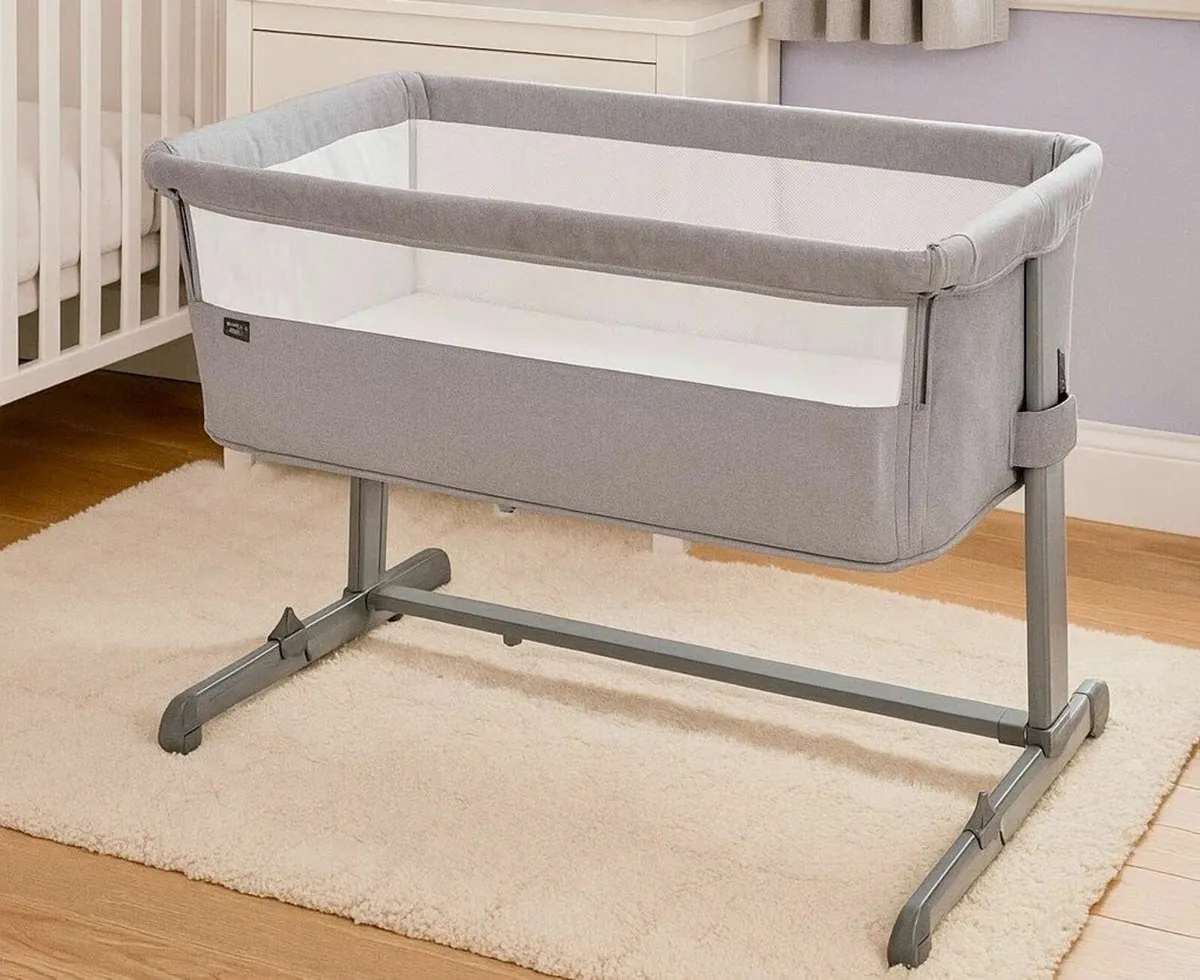 Babylo Cozi Sleeper With Mattress - Image 1
