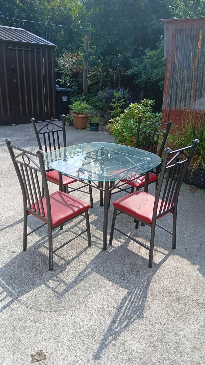 Table and Chairs - Image 1