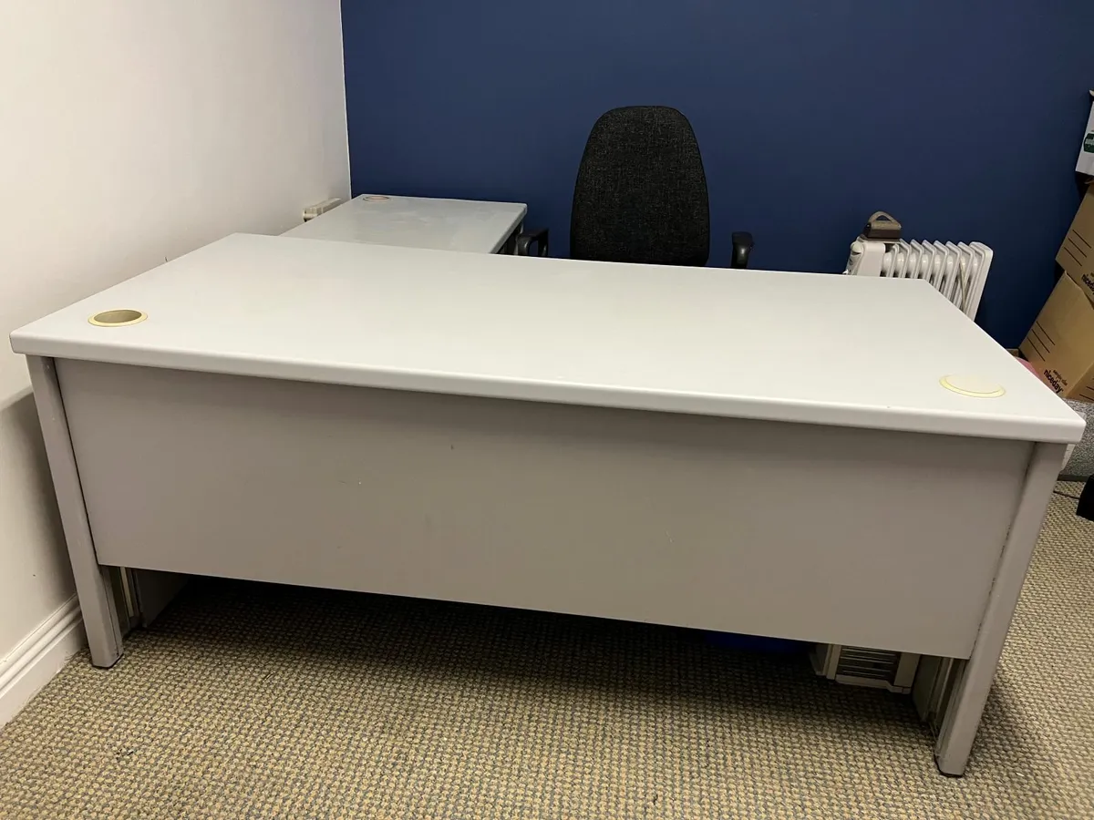 Office Desk - Image 1