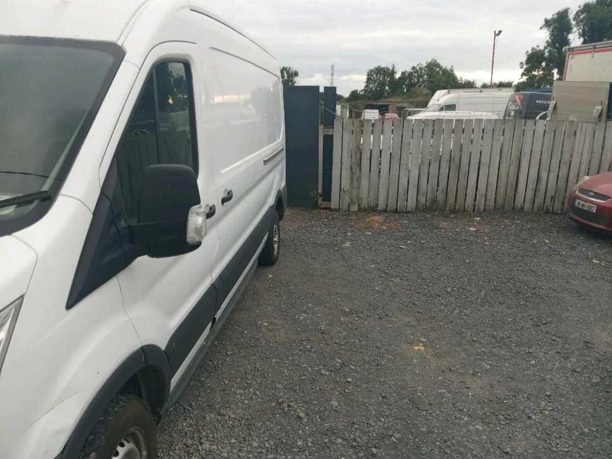 2017 ford transit - Image 4