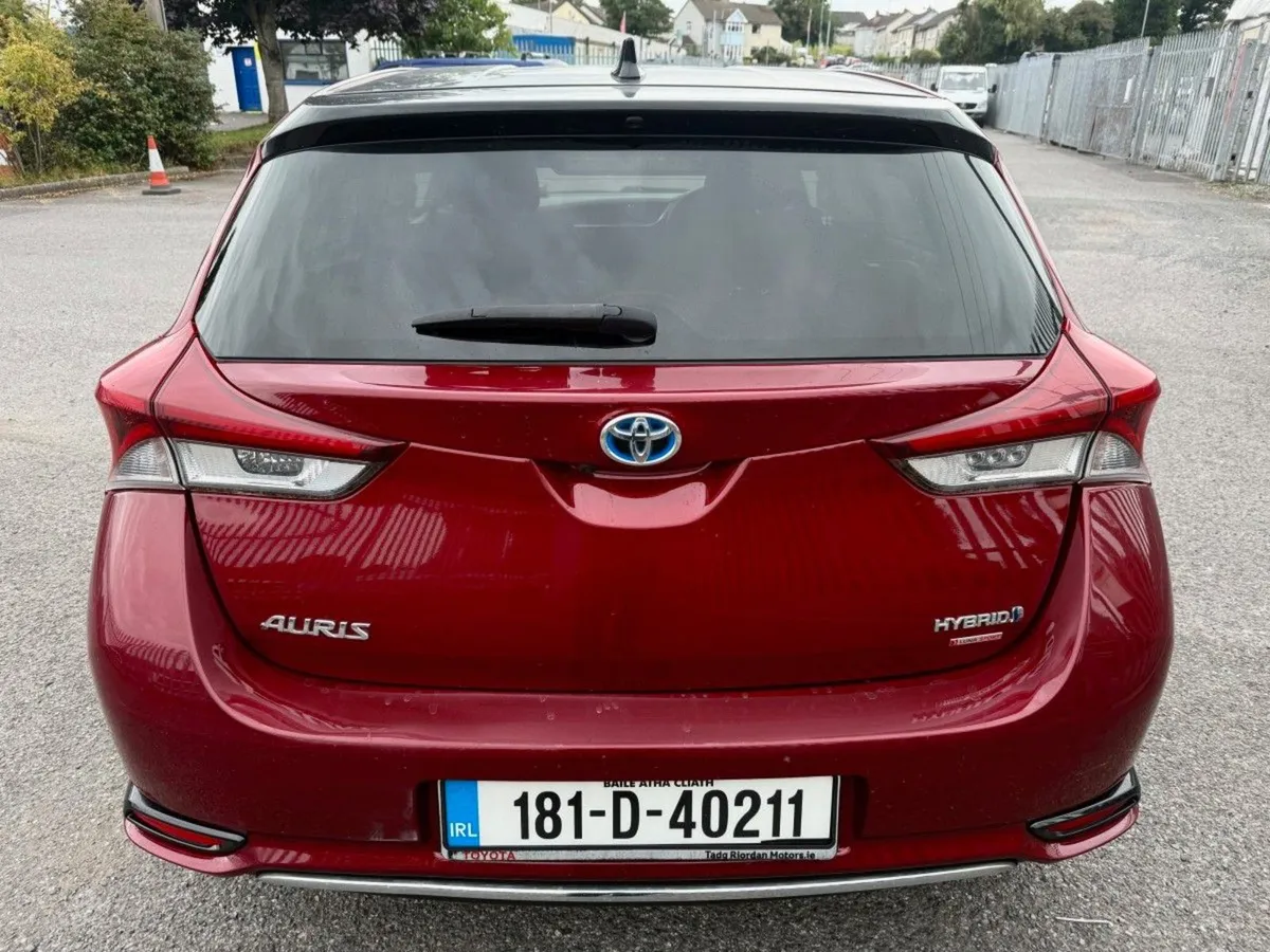 Toyota Auris HEV Luna Sport  just IN - Image 4