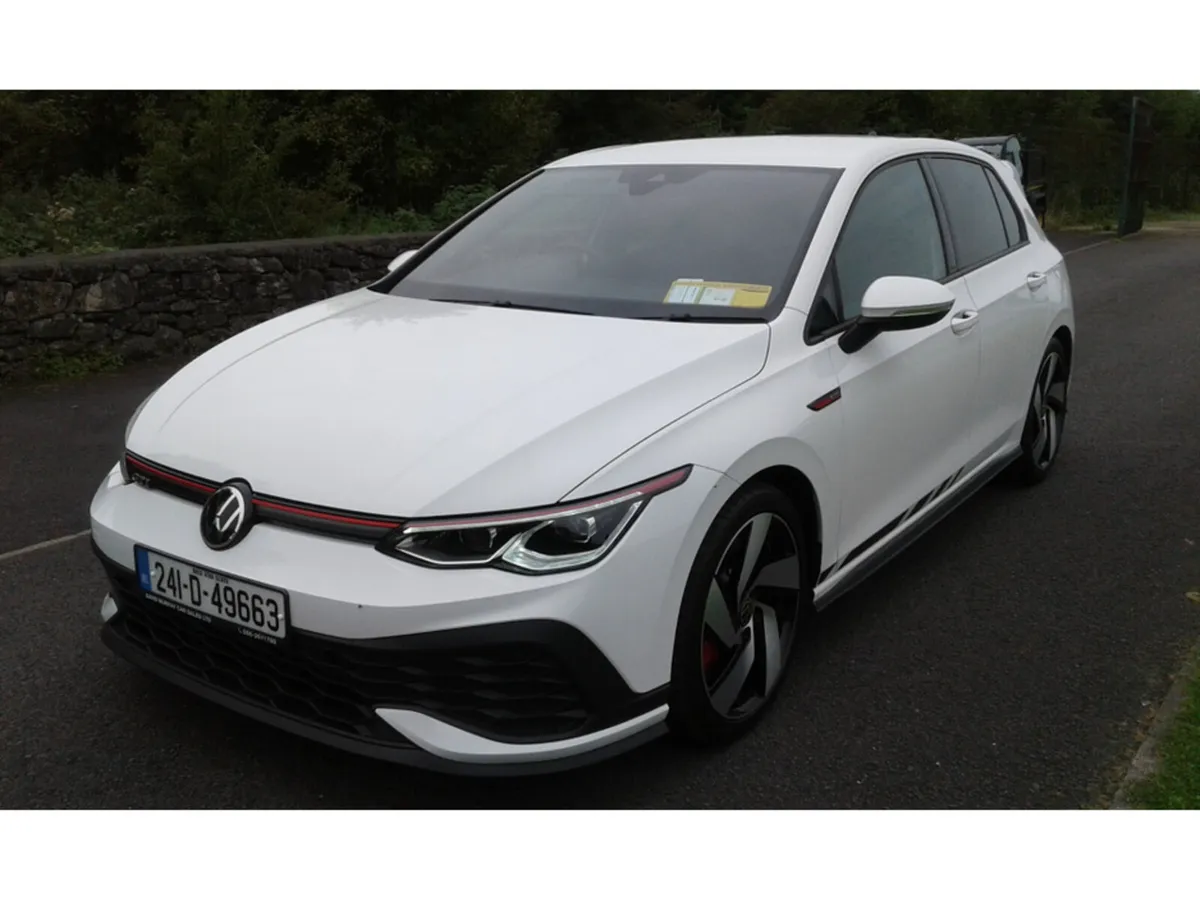 Volkswagen Golf GTI CLUBSPORT 300BHP - Image 2