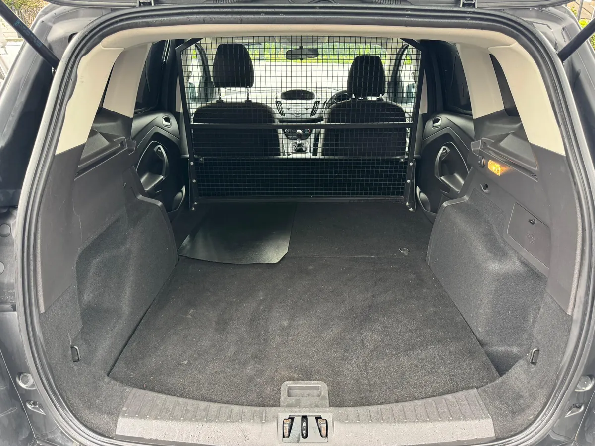 Ford Kuga ZETEC 2 SEAT COMMERCIAL 2019// NO VAT - Image 4