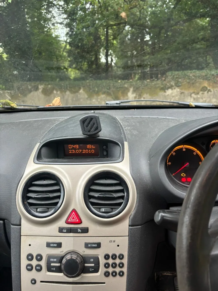 Opel Corsa 2010 - Image 3