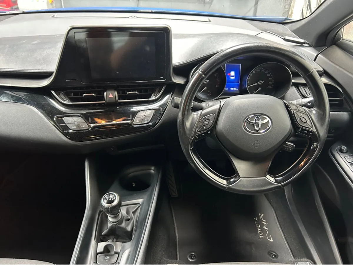 Toyota C-HR 1.2T LUNA 4DR - Image 2