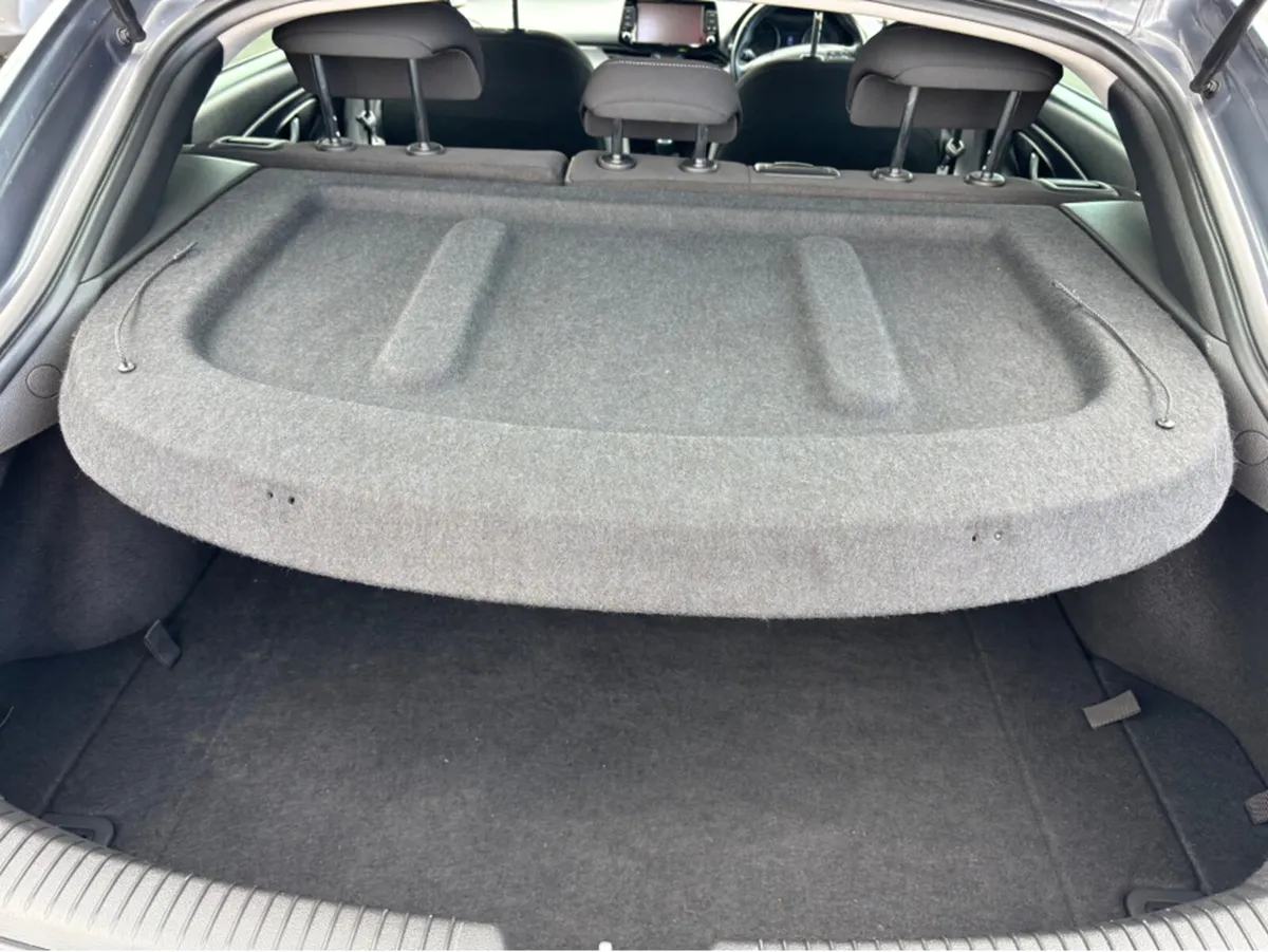 Hyundai i30 I 30 DIESEL 5DR FASTBACK - Image 3