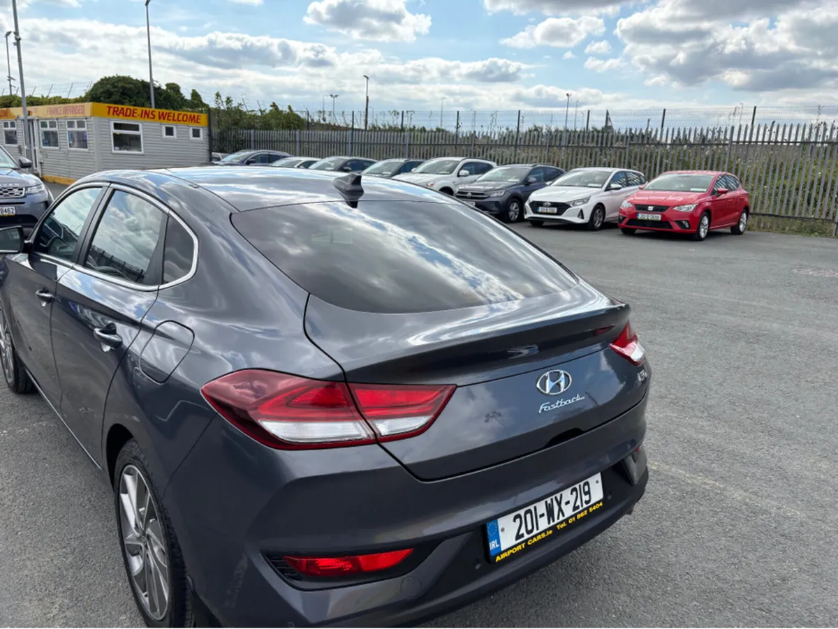 Hyundai i30 I 30 DIESEL 5DR FASTBACK - Image 4