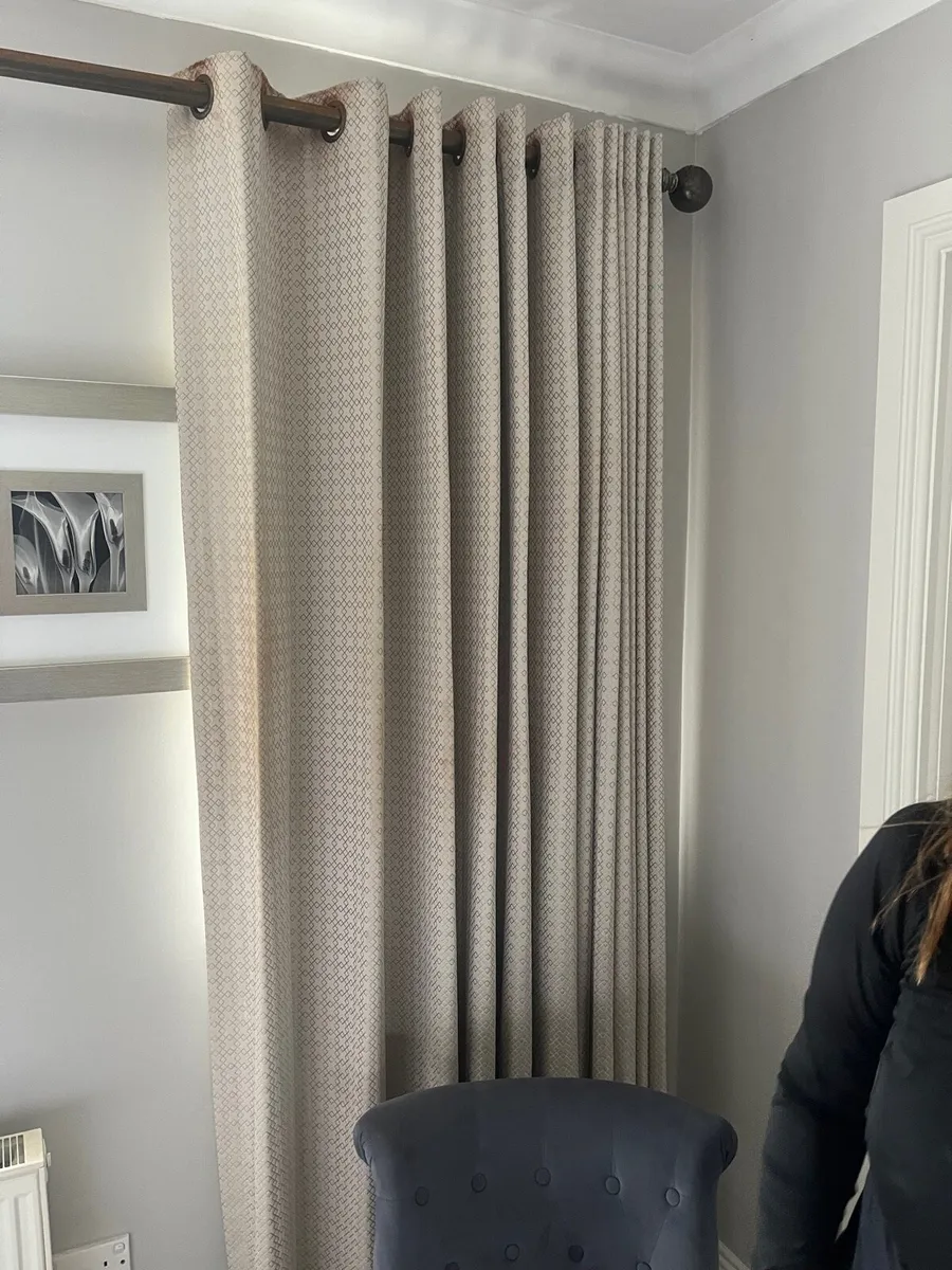 Curtains - Image 1