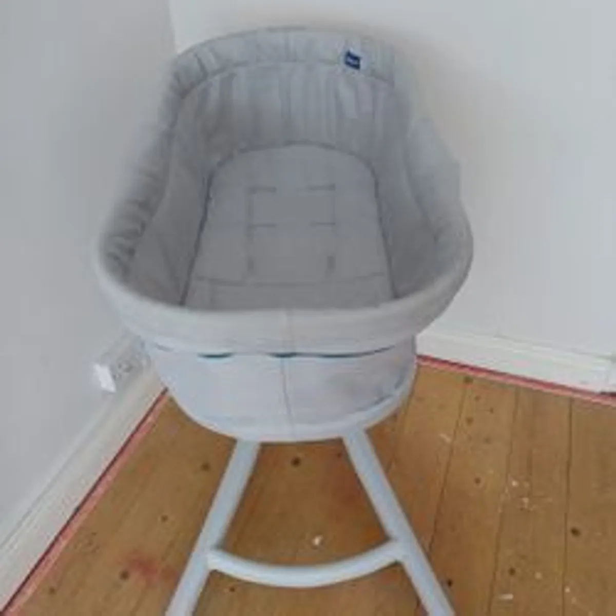 Chicco Hug 4-in-1 - Image 1