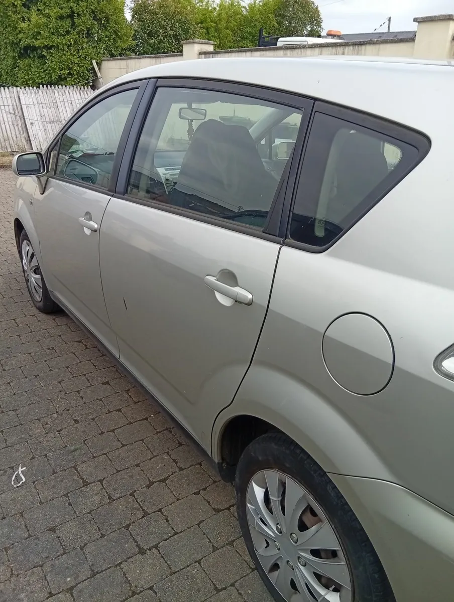 Toyota Corolla 2009 - Image 3